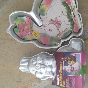 Vintage pair Wilton Easter bunny cake baking pan